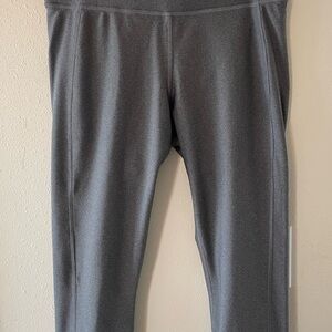 Under Armour Women’s Large Charcoal Gray Heat Gear Cropped Leggings